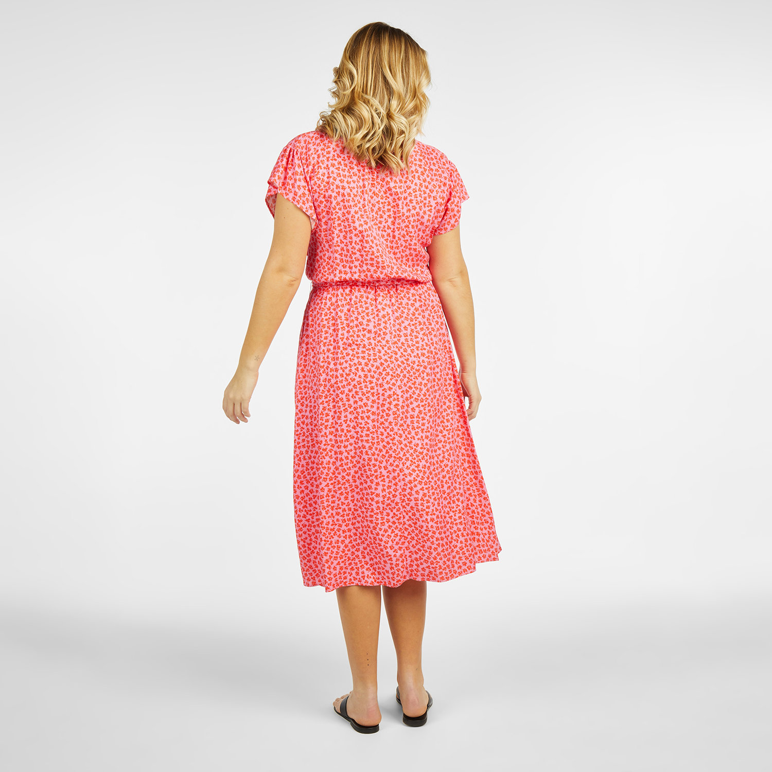 LovelySisters-Kathalea_LS-Kleid-pink geblümt-feminin-Bindegürtel-ausgestellter Rock